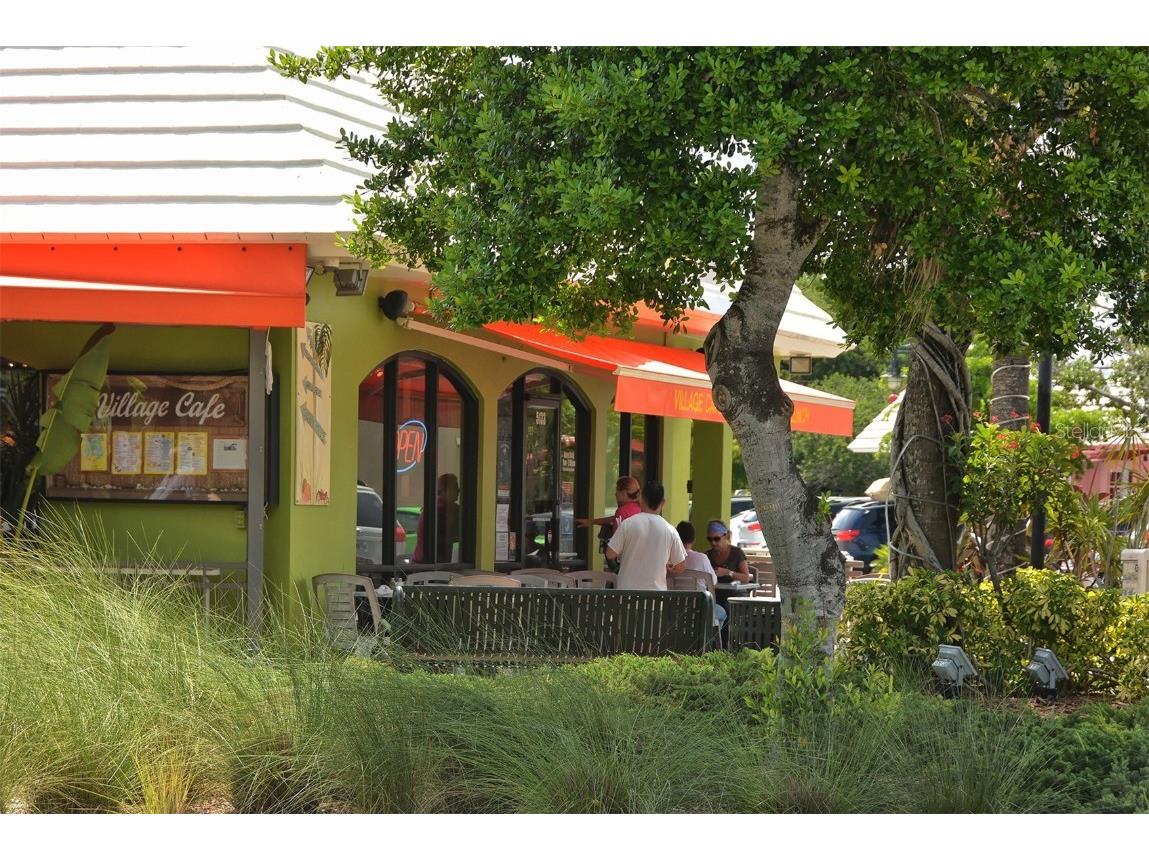 225 Hourglass Way #103 Sarasota FL 34242 - LAGOON. GULF OF MEXICO. A4664460 image87