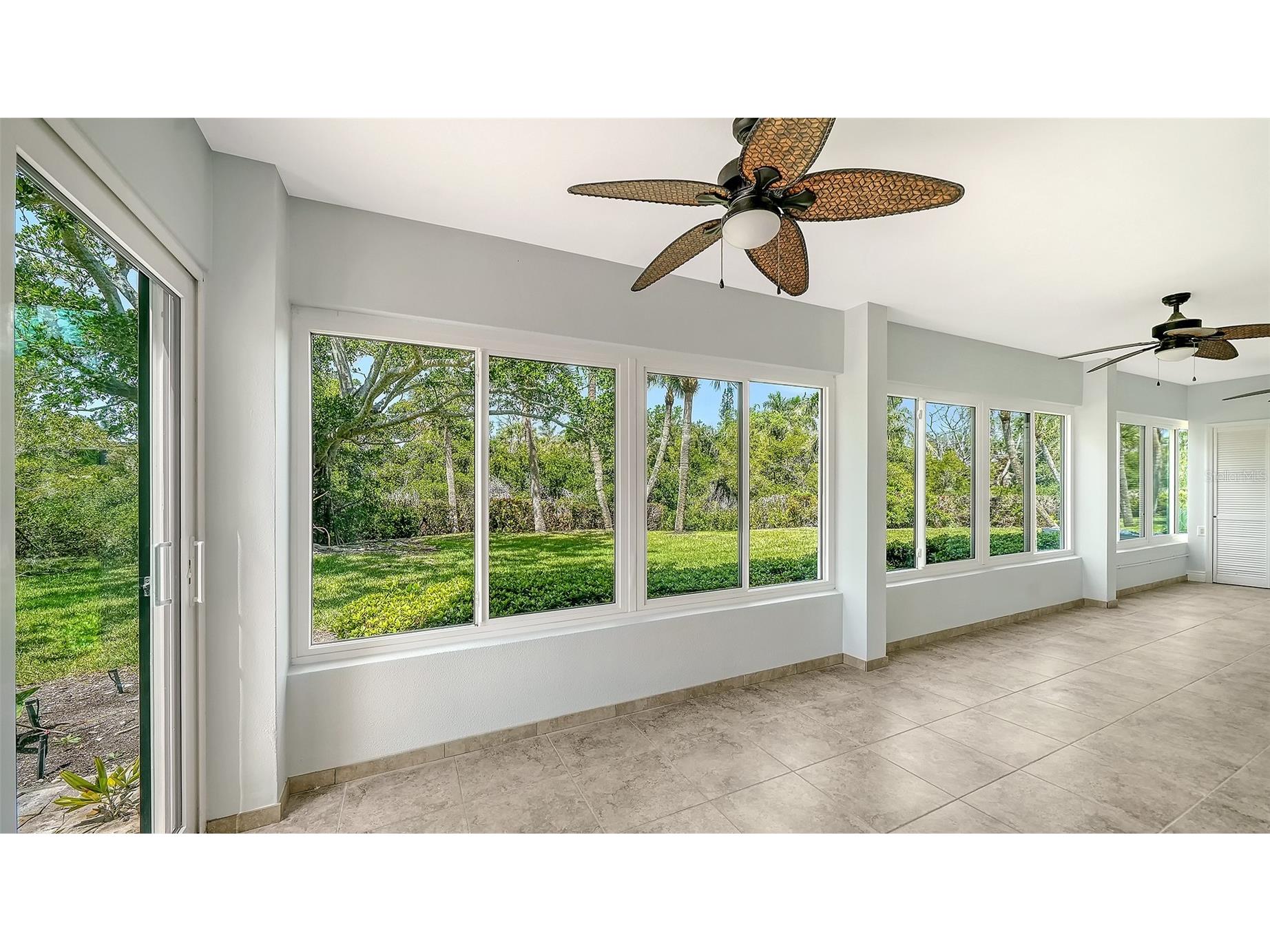 225 Hourglass Way #106 Sarasota FL 34242 - GULF OF AMERICA A4683200 image10
