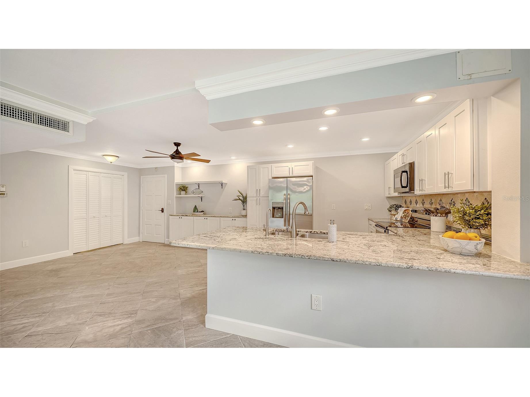225 Hourglass Way #106 Sarasota FL 34242 - GULF OF AMERICA A4683200 image21