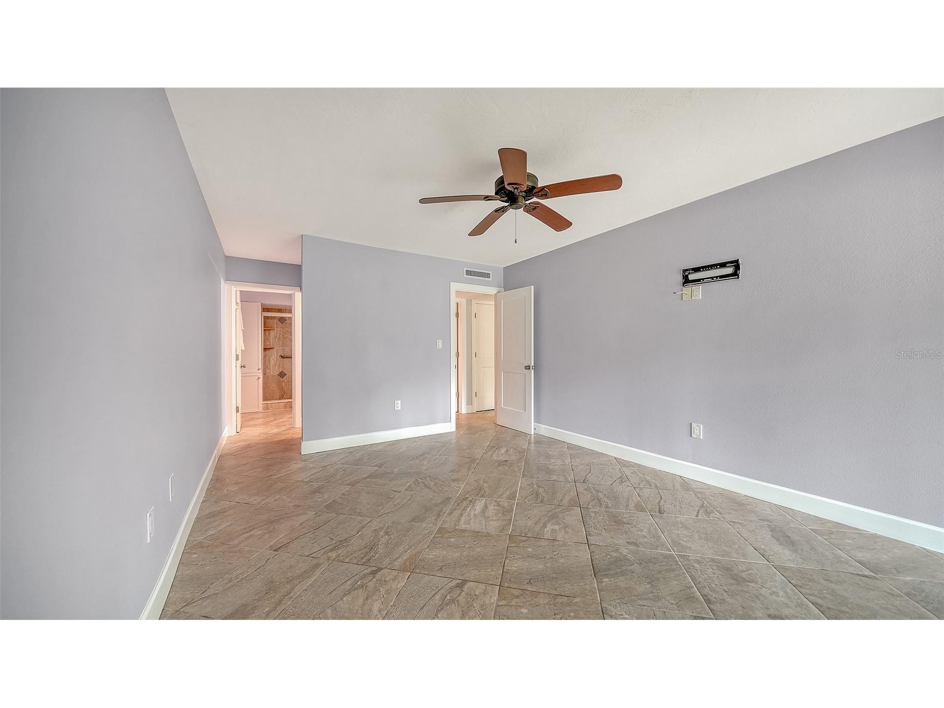 225 Hourglass Way #106 Sarasota FL 34242 - GULF OF AMERICA A4683200 image28