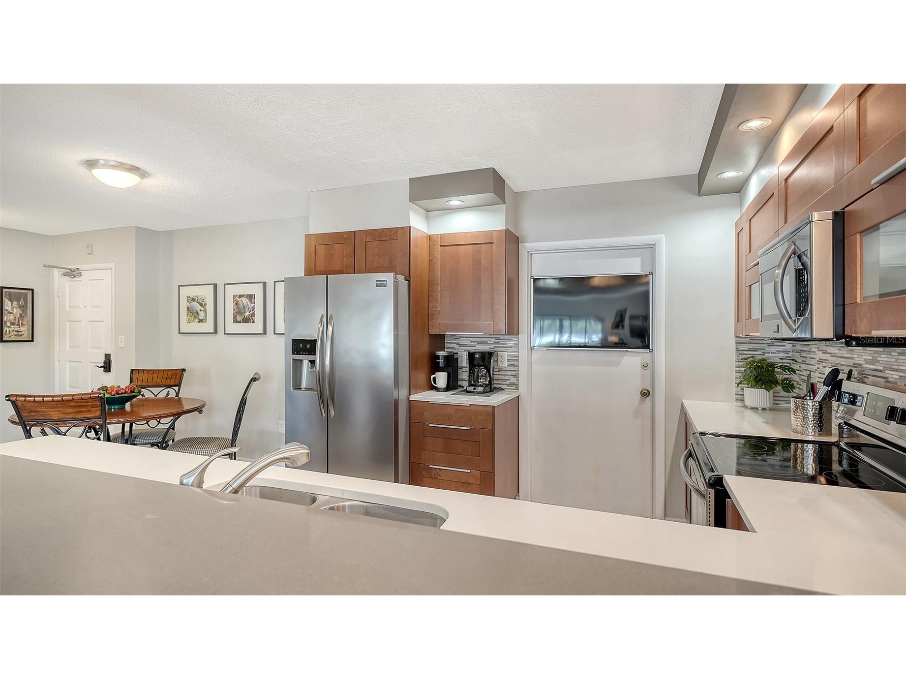 225 Hourglass Way #202 Sarasota FL 34242 - GULF OF AMERICA A4689015 image25