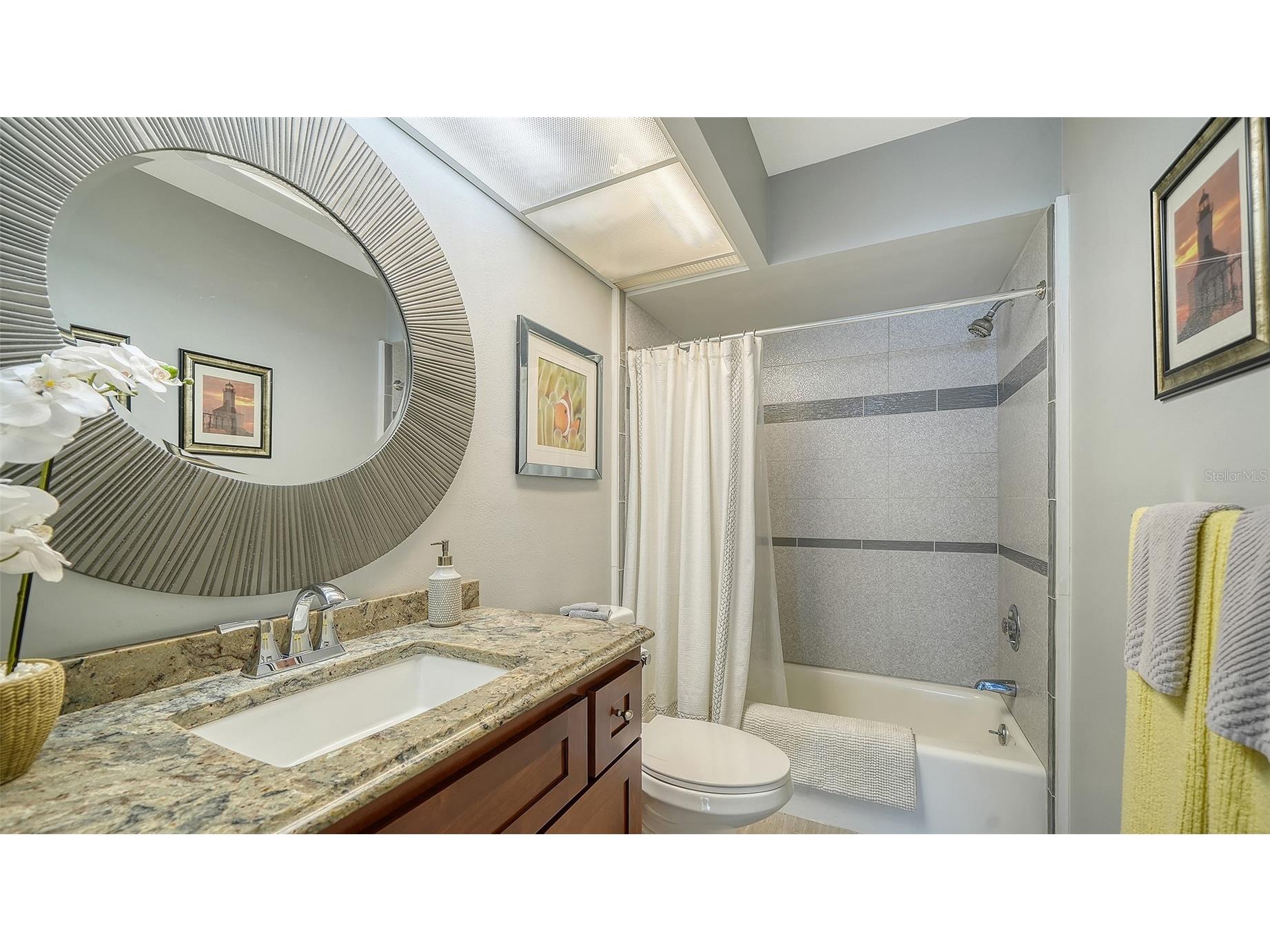 225 Hourglass Way #202 Sarasota FL 34242 - GULF OF AMERICA A4689015 image33