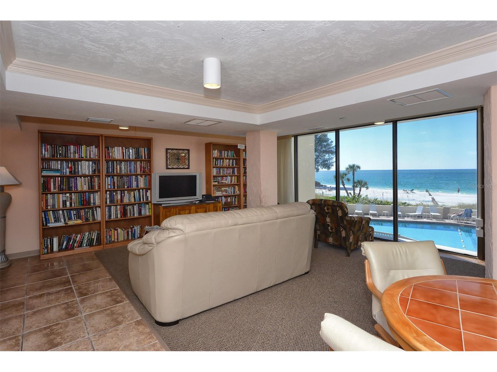225 Hourglass Way #303 Sarasota FL 34242 TB8489788 image58
