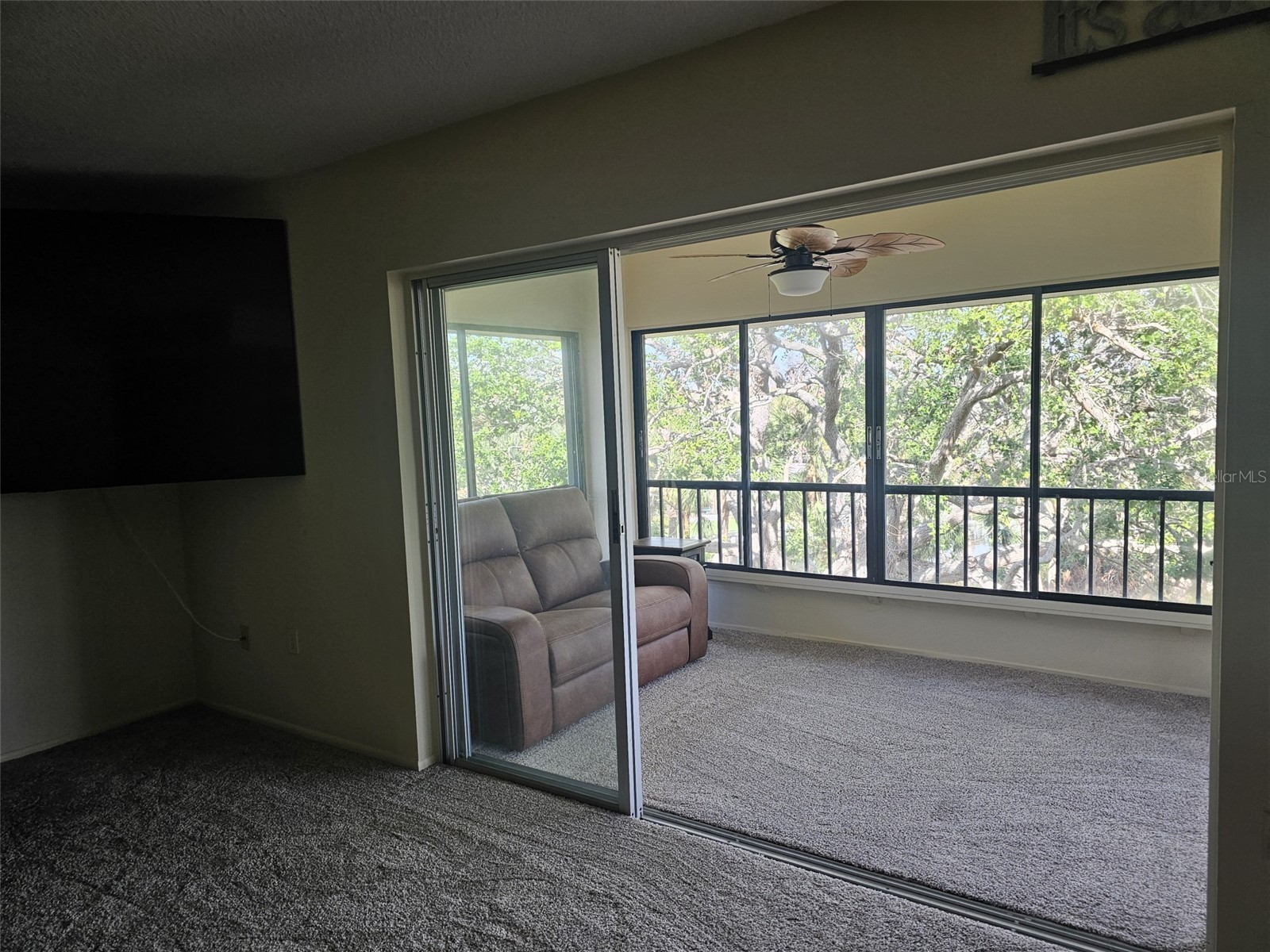 225 Hourglass Way #303 Sarasota FL 34242 TB8489788 image73