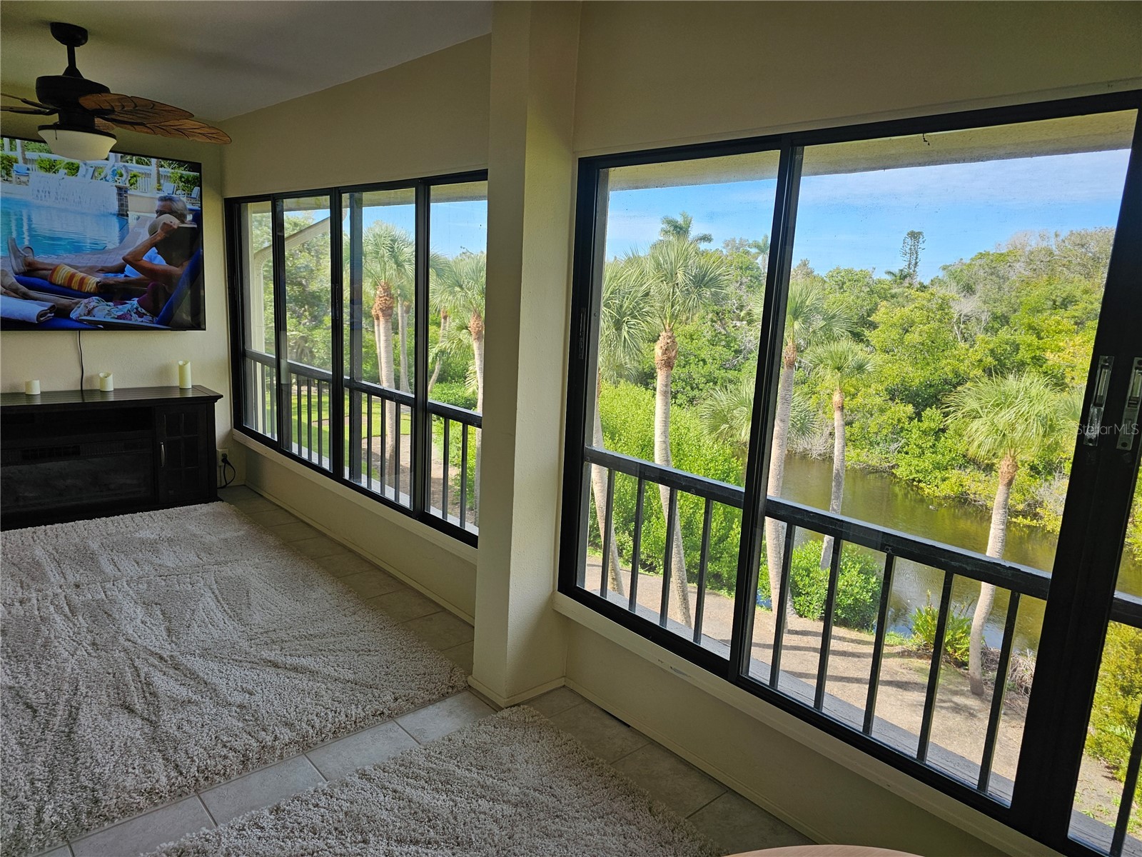 225 Hourglass Way #303 Sarasota FL 34242 TB8489788 image87