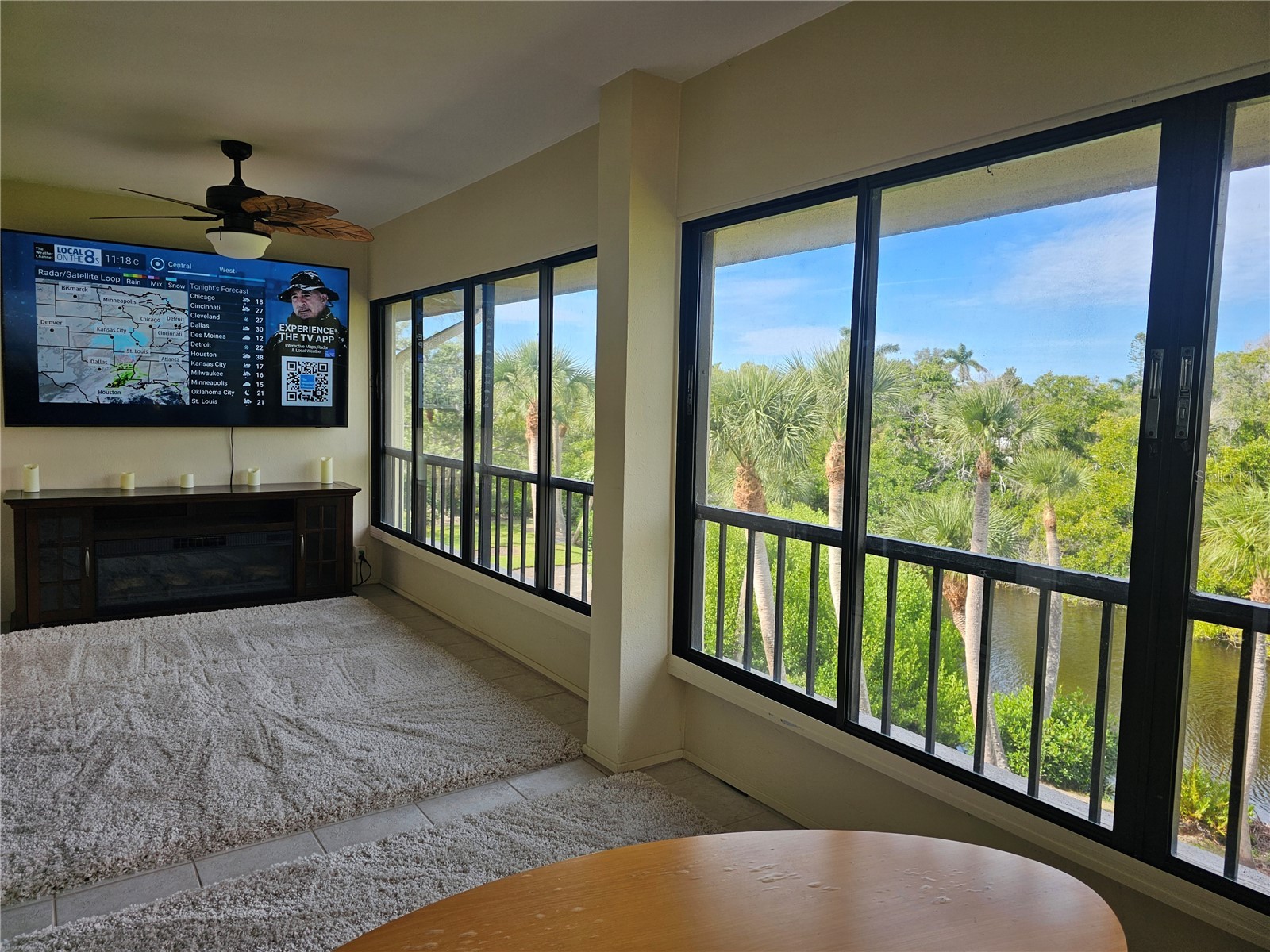 225 Hourglass Way #303 Sarasota FL 34242 TB8489788 image92