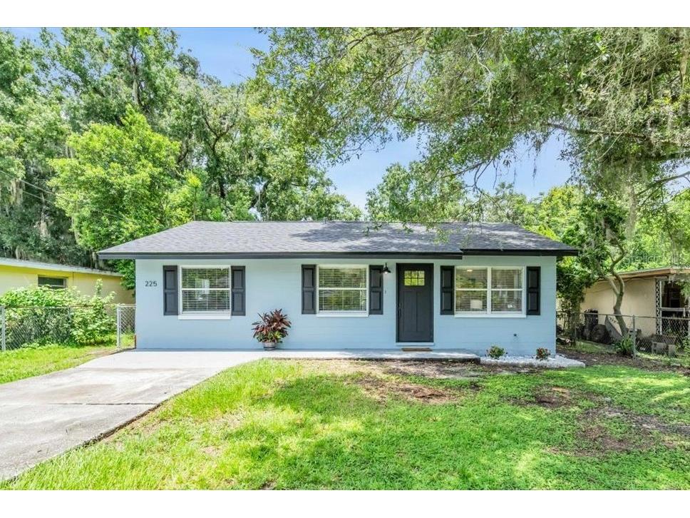 225 Hull Street Lakeland FL 33805 A4619040 image1