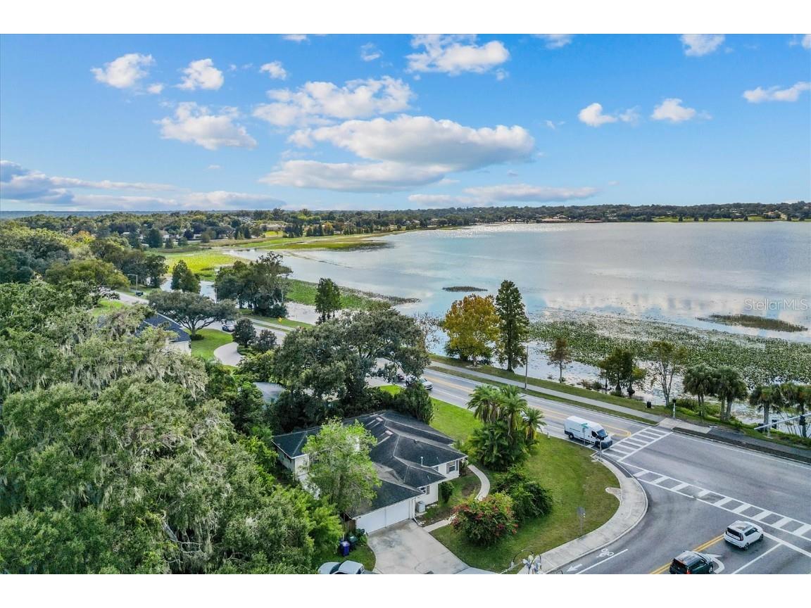 225 Lake Hollingsworth Drive Lakeland FL 33803 TB8434372 image1