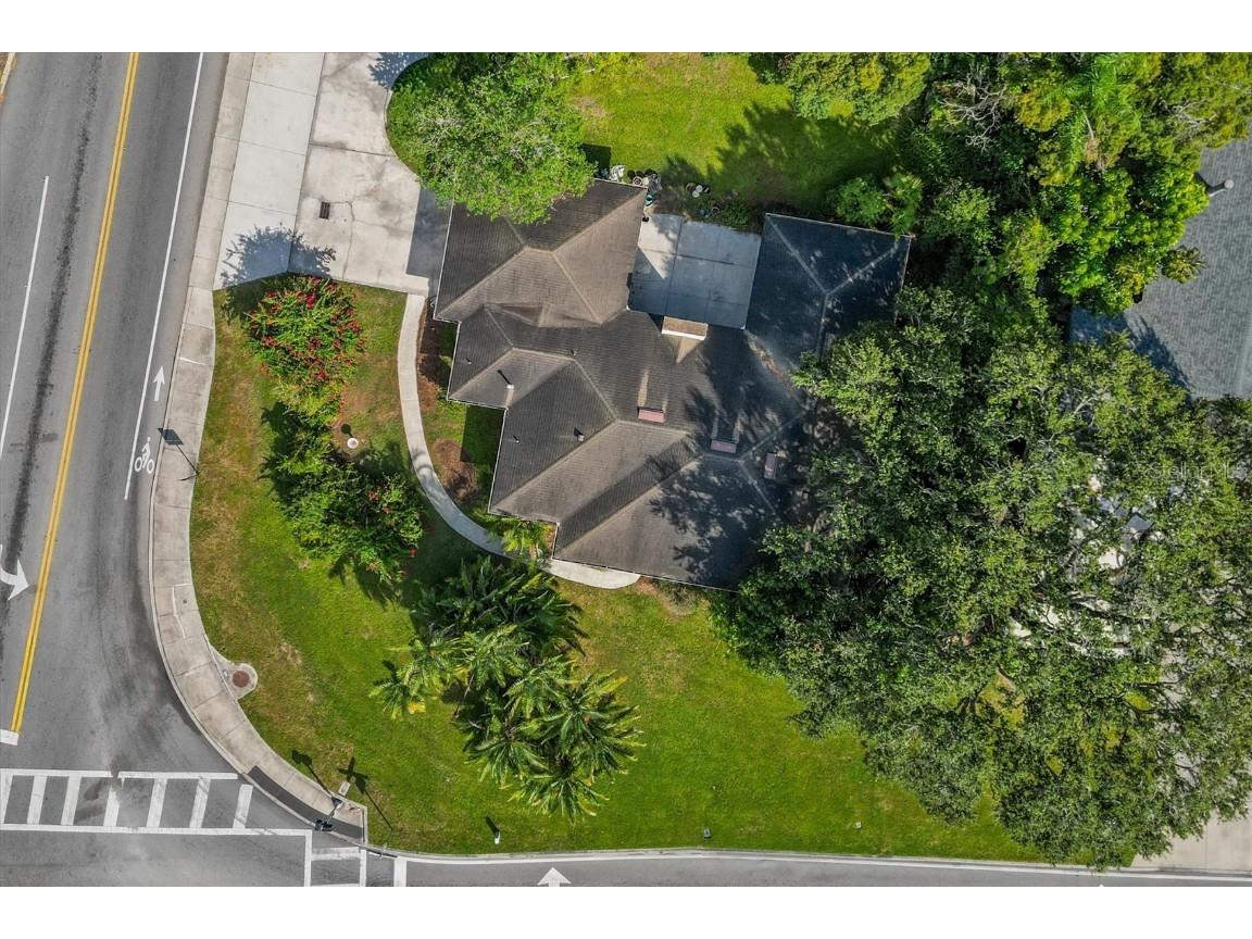 225 Lake Hollingsworth Drive Lakeland FL 33803 TB8434372 image2