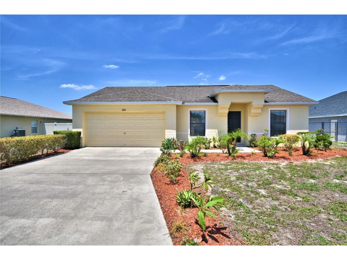 225 Majestic Gardens Lane Winter Haven FL 33880 P4925633 image1