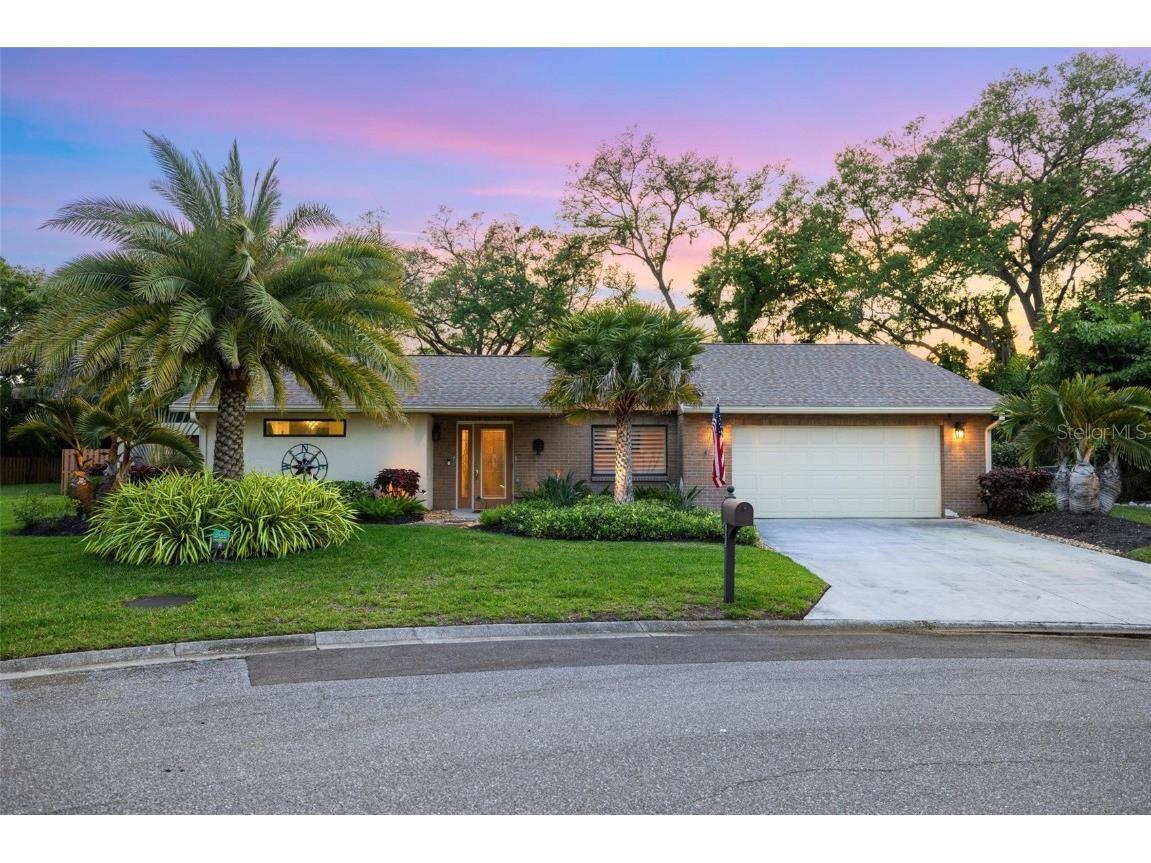 225 Mimosa Circle Sarasota FL 34232 A4602556 image1