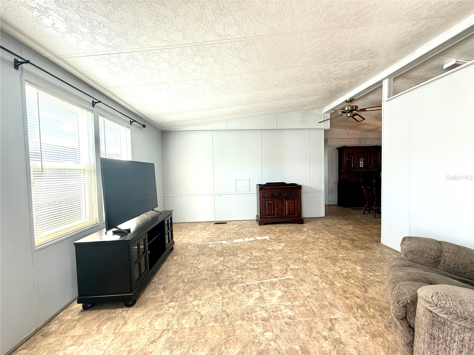 225 N Saint Thomas Circle Apollo Beach FL 33572 TB8479789 image3