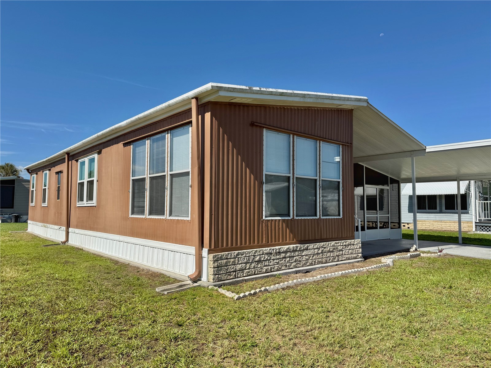 225 N Saint Thomas Circle Apollo Beach FL 33572 TB8479789 image9