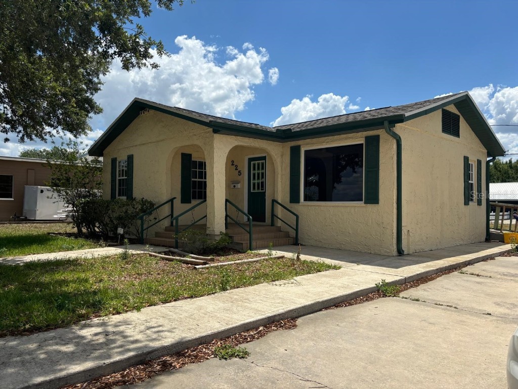225 N Scenic Highway Frostproof FL 33843 T3529496 image1