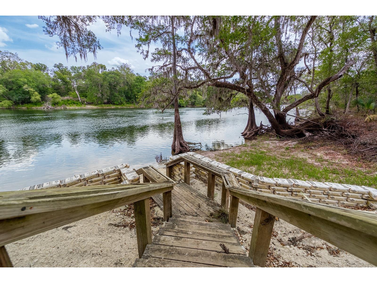 225 NE 543rd Avenue Old Town FL 32680 - SUWANNEE RIVER GC540749 image39