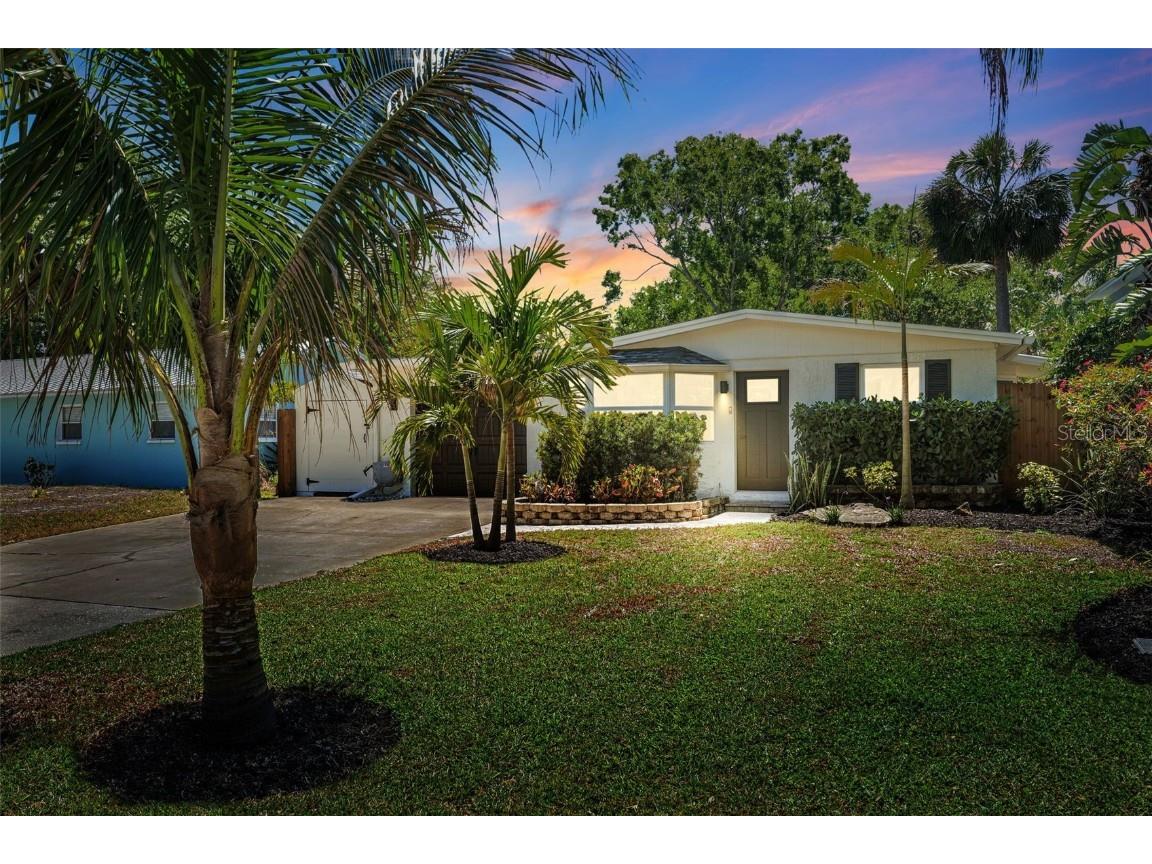 225 Ontario Avenue Crystal Beach FL 34681 TB8367129 image1