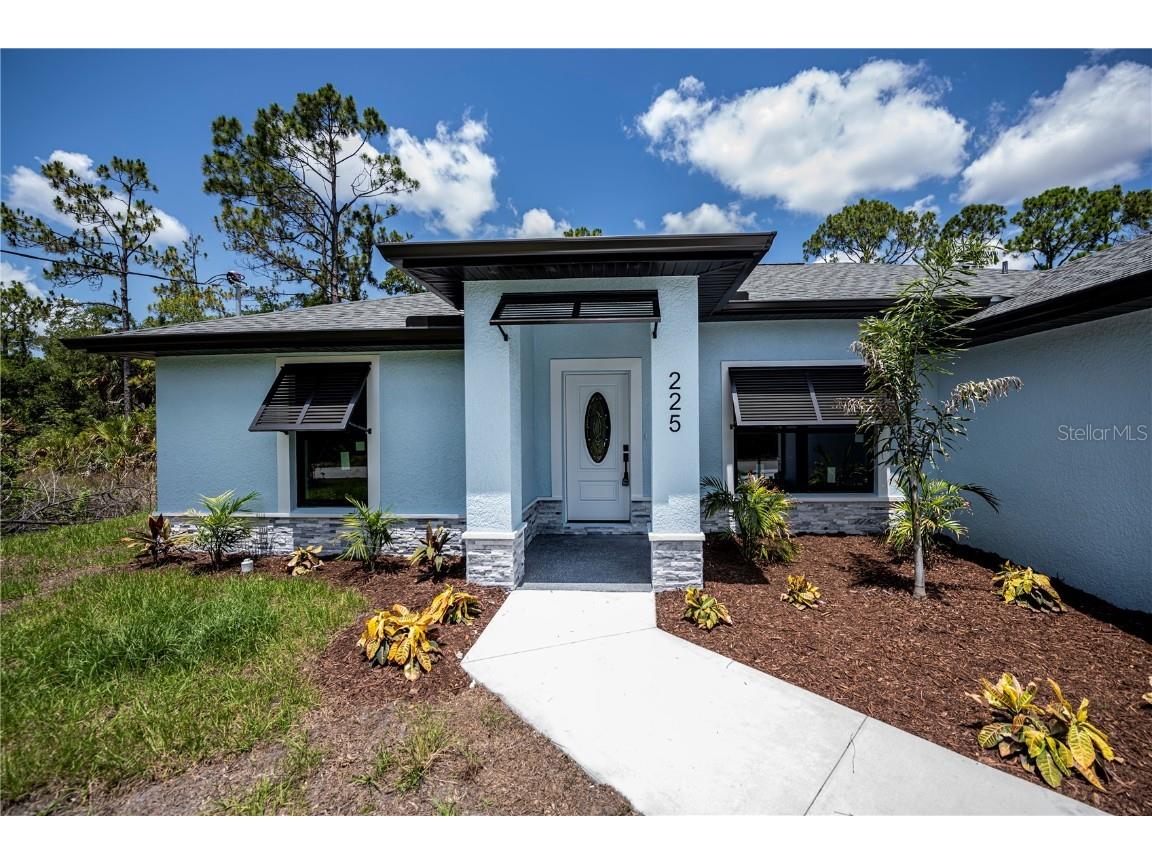 225 Overbrook Street Port Charlotte FL 33954 C7493434 image1