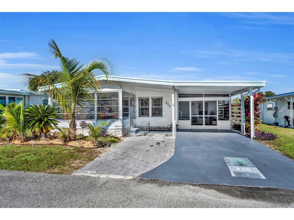 225 Paradise S Leesburg FL 34788 G5104391 image2