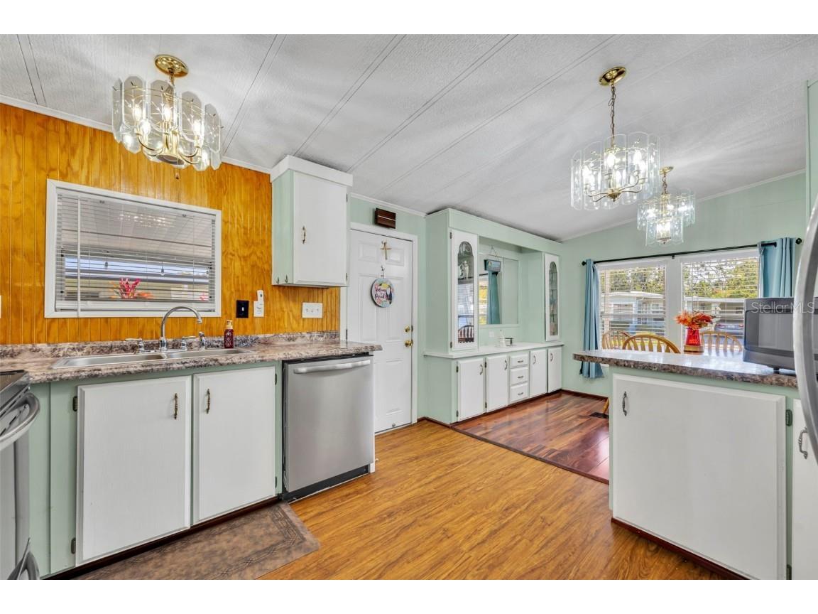 225 Paradise S Leesburg FL 34788 G5104391 image9