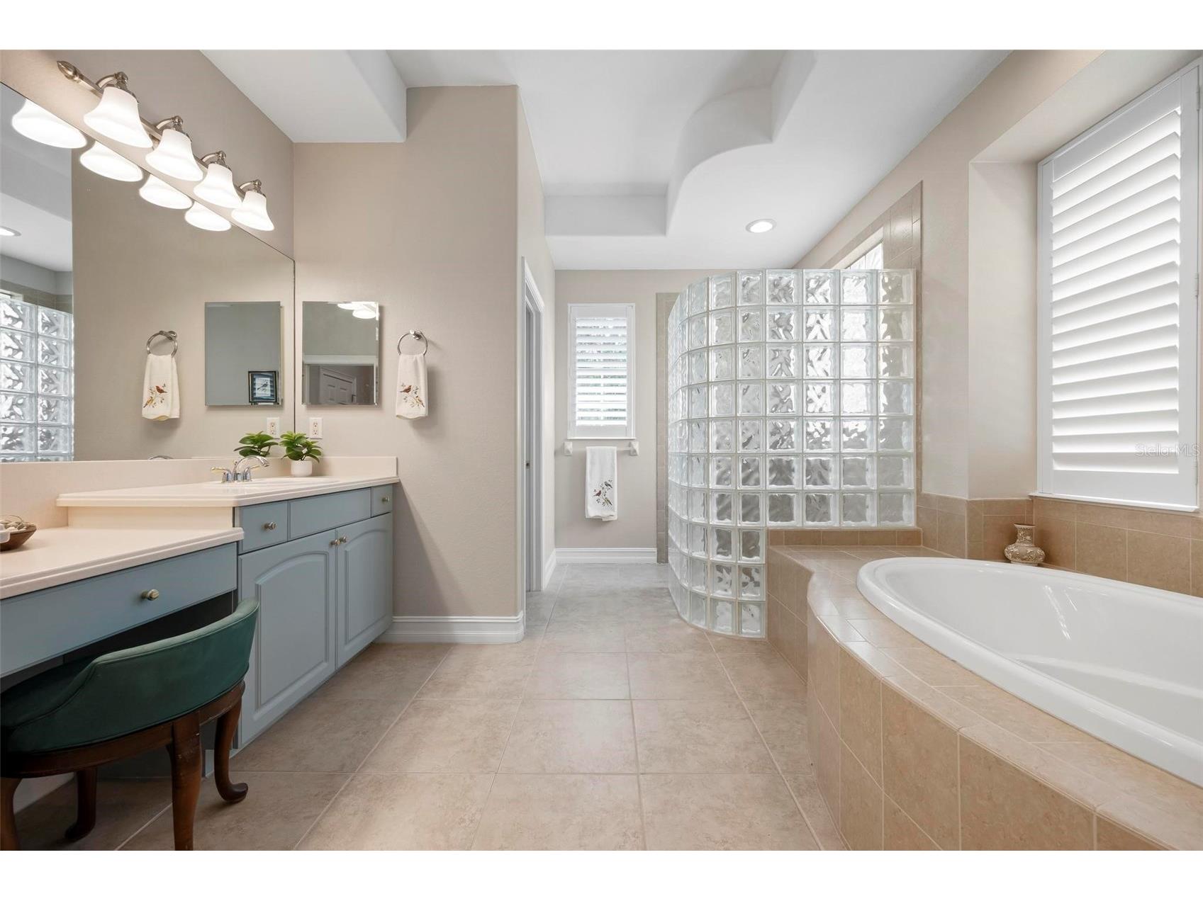 225 Pesaro Drive North Venice FL 34275 N6140346 image32