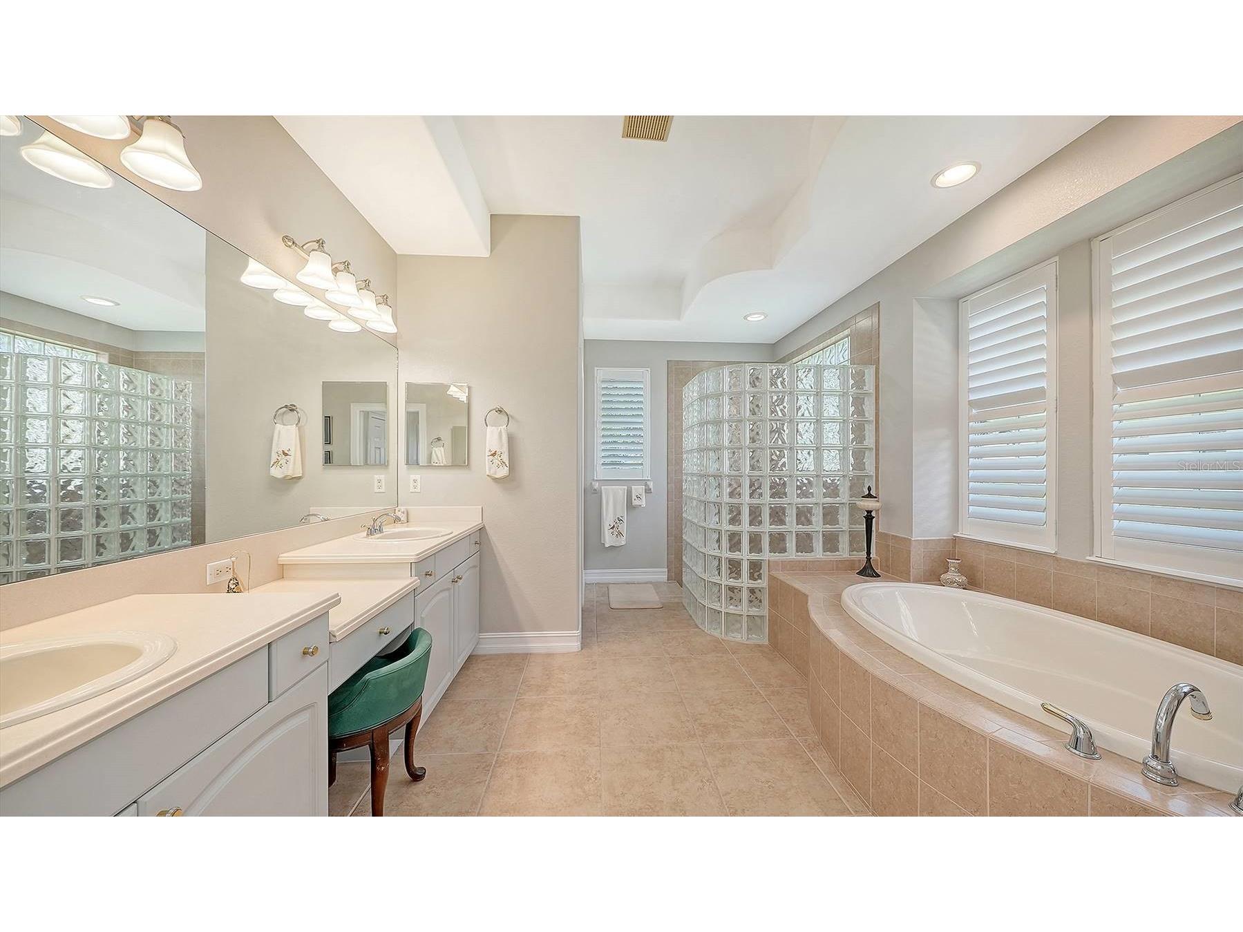 225 Pesaro Drive North Venice FL 34275 TB8525578 image21