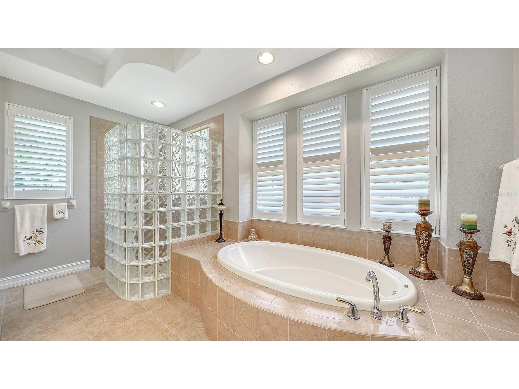 225 Pesaro Drive North Venice FL 34275 TB8525578 image22