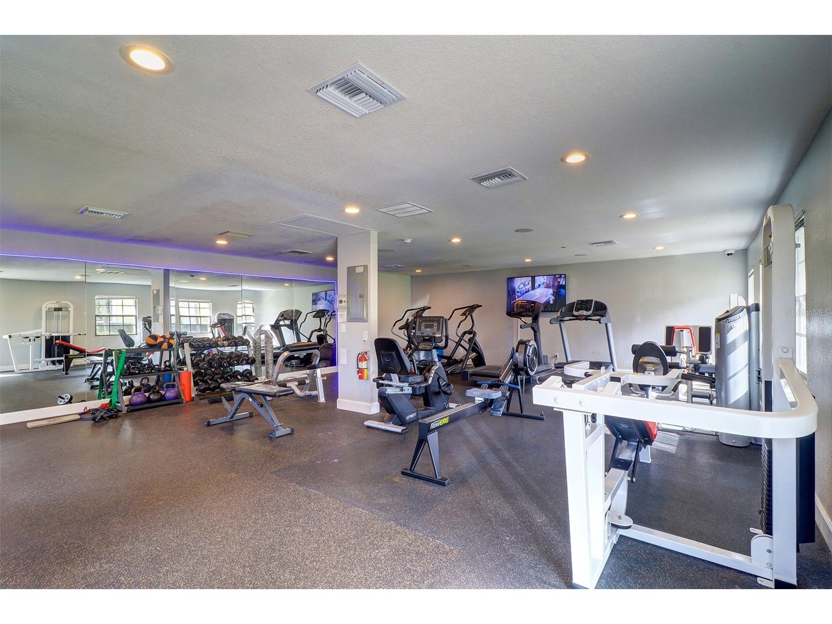 225 Pompano Drive SE #C Saint Petersburg FL 33705 - BIG BAYOU AND TAMPA BAY TB8514326 image20