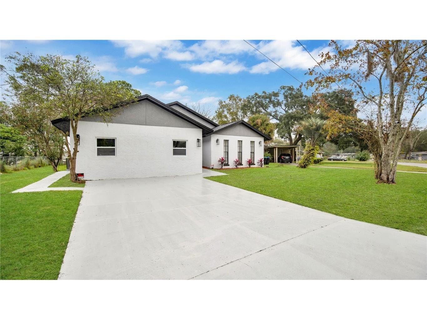 225 Ronnie Circle Orlando FL 32811 O6172244 image1