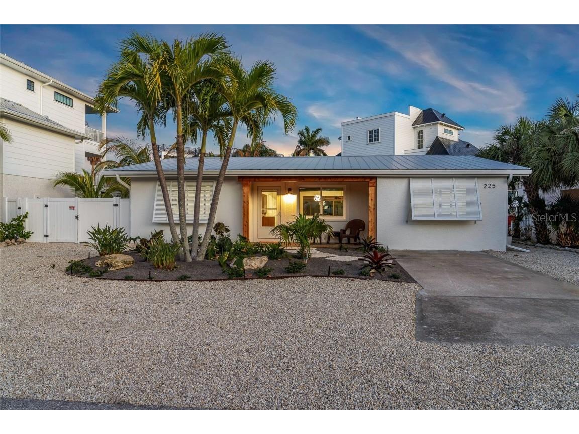 225 S Harbor Drive Holmes Beach FL 34217 T3509228 image1