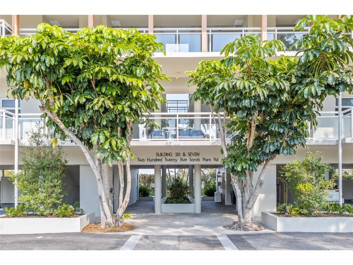 225 Sands Point Road #6103 Longboat Key FL 34228 - GULF OF MEXICO A4658152 image2