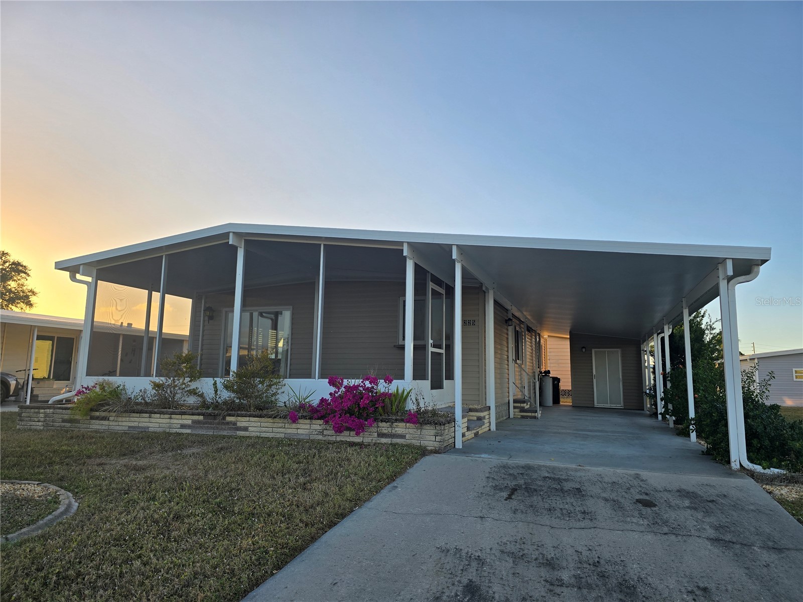 225 Schooner St. North Port FL 34287 A4661610 image1