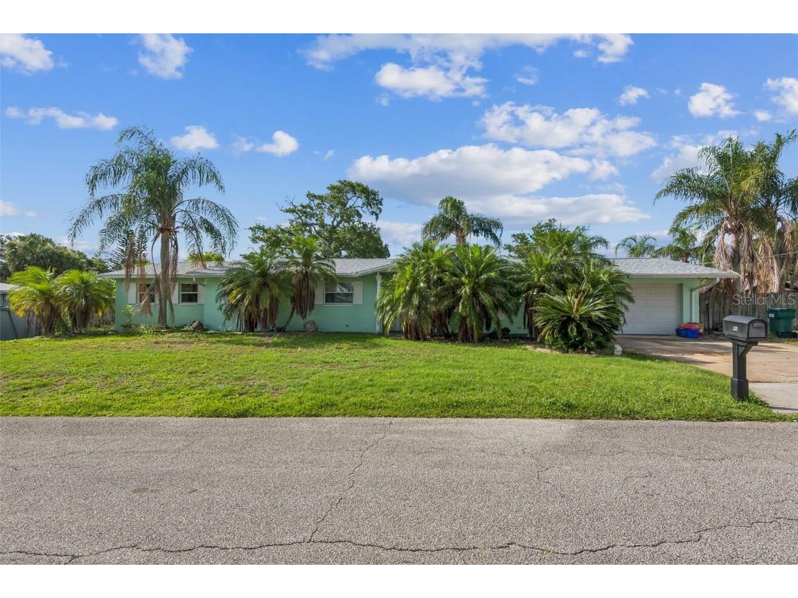 225 Sherwood Lane Daytona Beach FL 32117 A4654860 image1
