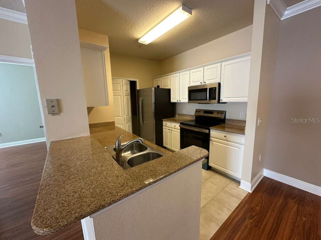 225 Southern Pecan Circle #208 Winter Garden FL 34787 O6383422 image17