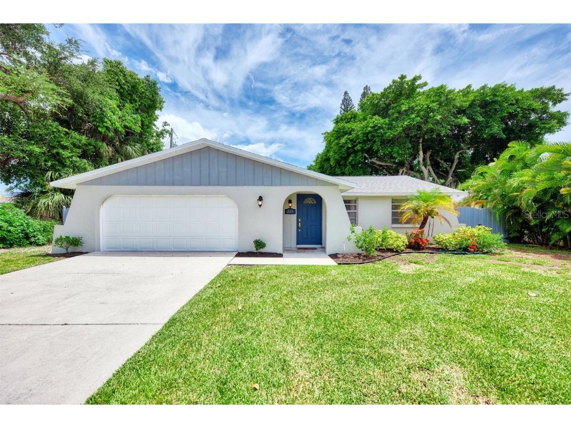 225 Sovrano Road Venice FL 34285 N6122438 image1