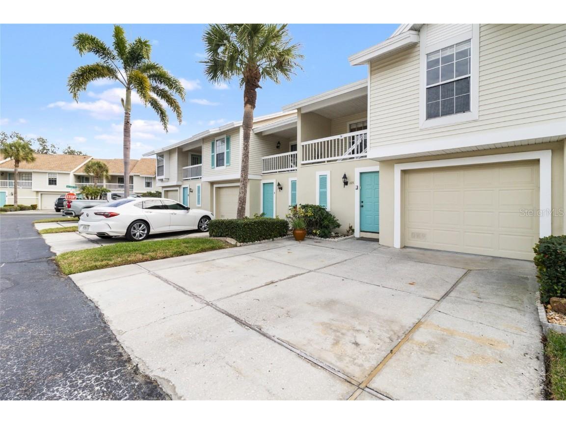 225 Sun Vista Court S Treasure Island FL 33706 TB8461294 image3
