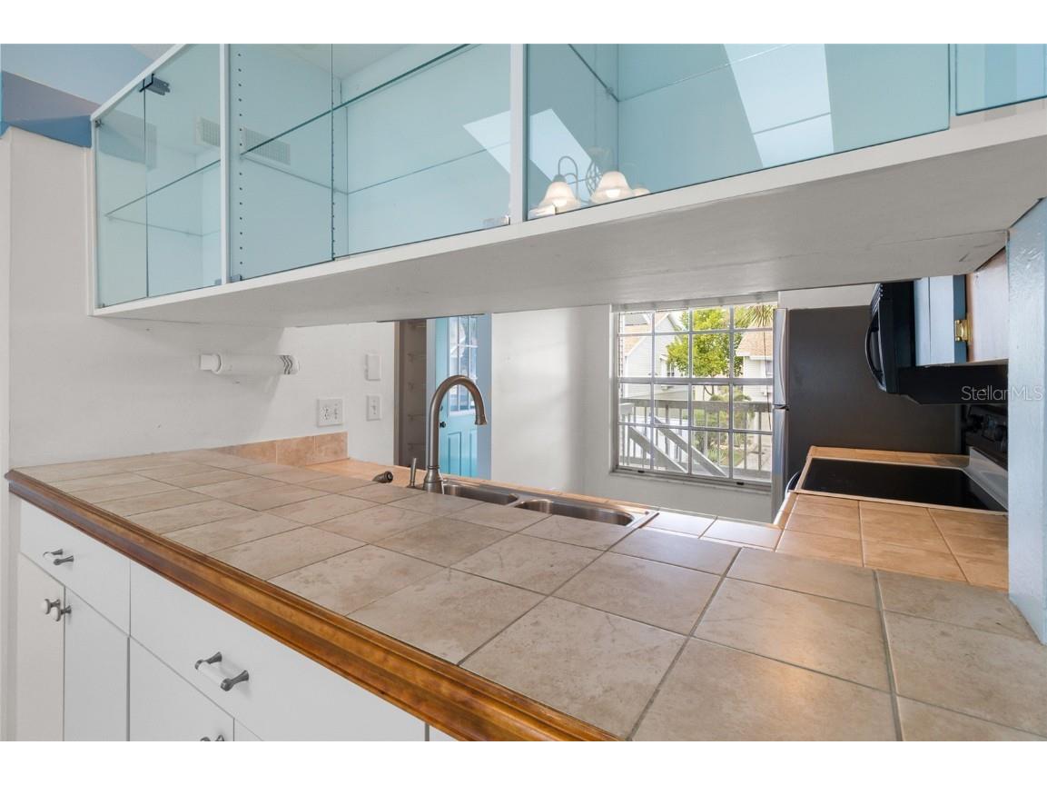 225 Sun Vista Court S Treasure Island FL 33706 TB8461294 image9