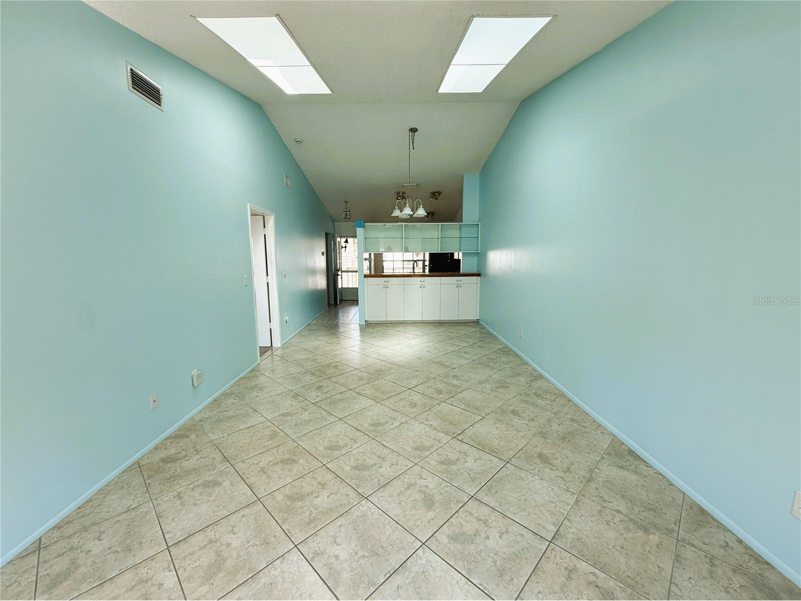 225 Sun Vista Court S Treasure Island FL 33706 TB8506792 image10