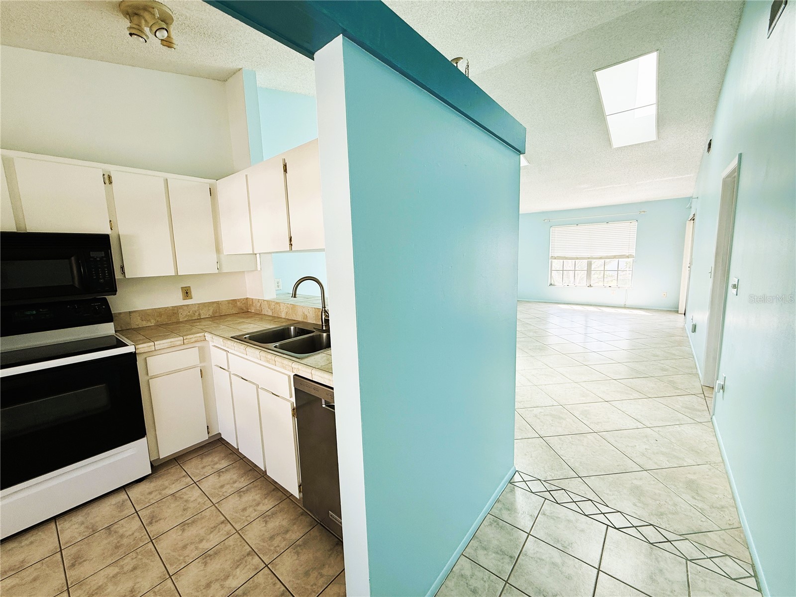 225 Sun Vista Court S Treasure Island FL 33706 TB8506792 image5