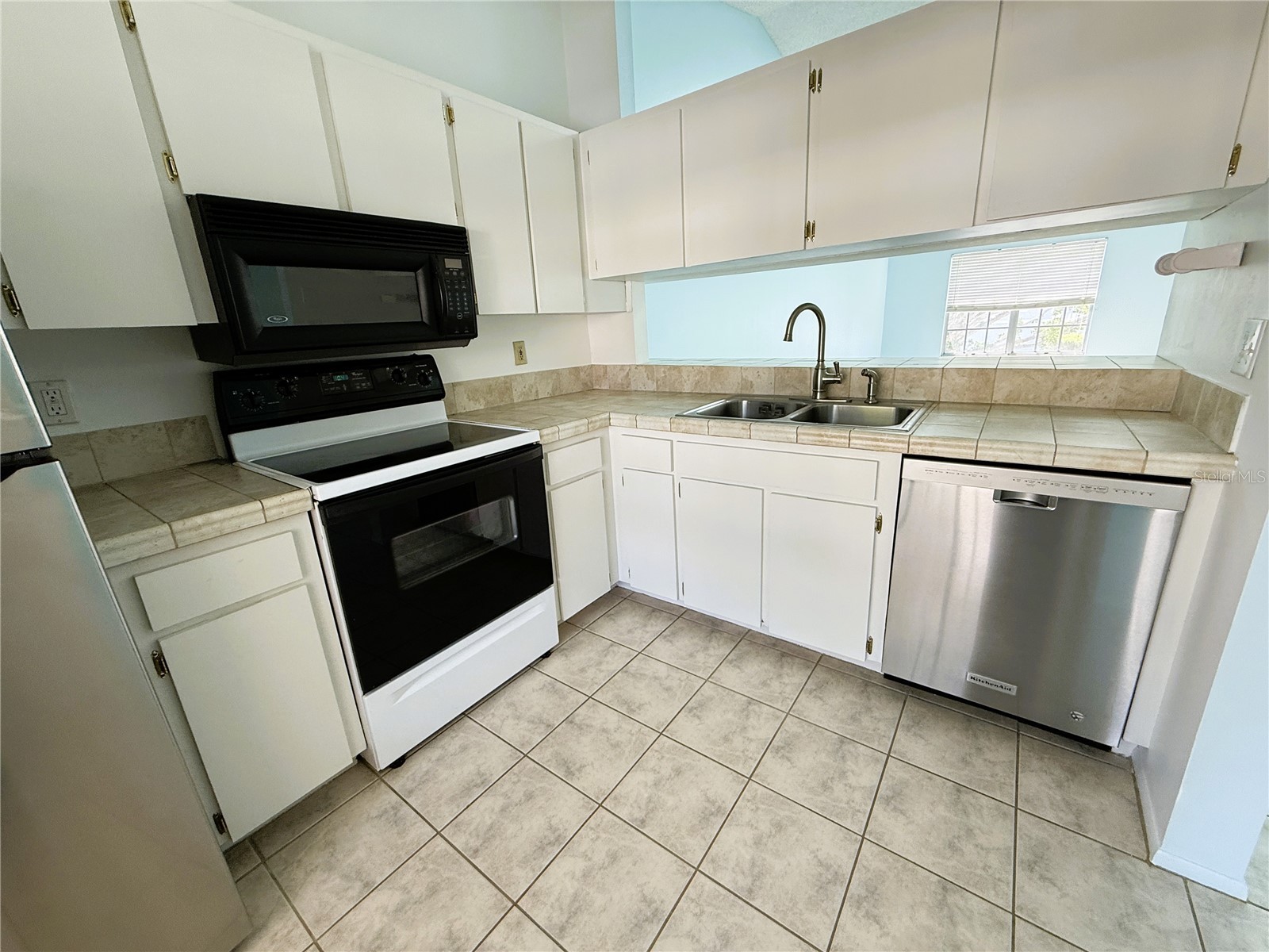 225 Sun Vista Court S Treasure Island FL 33706 TB8506792 image7