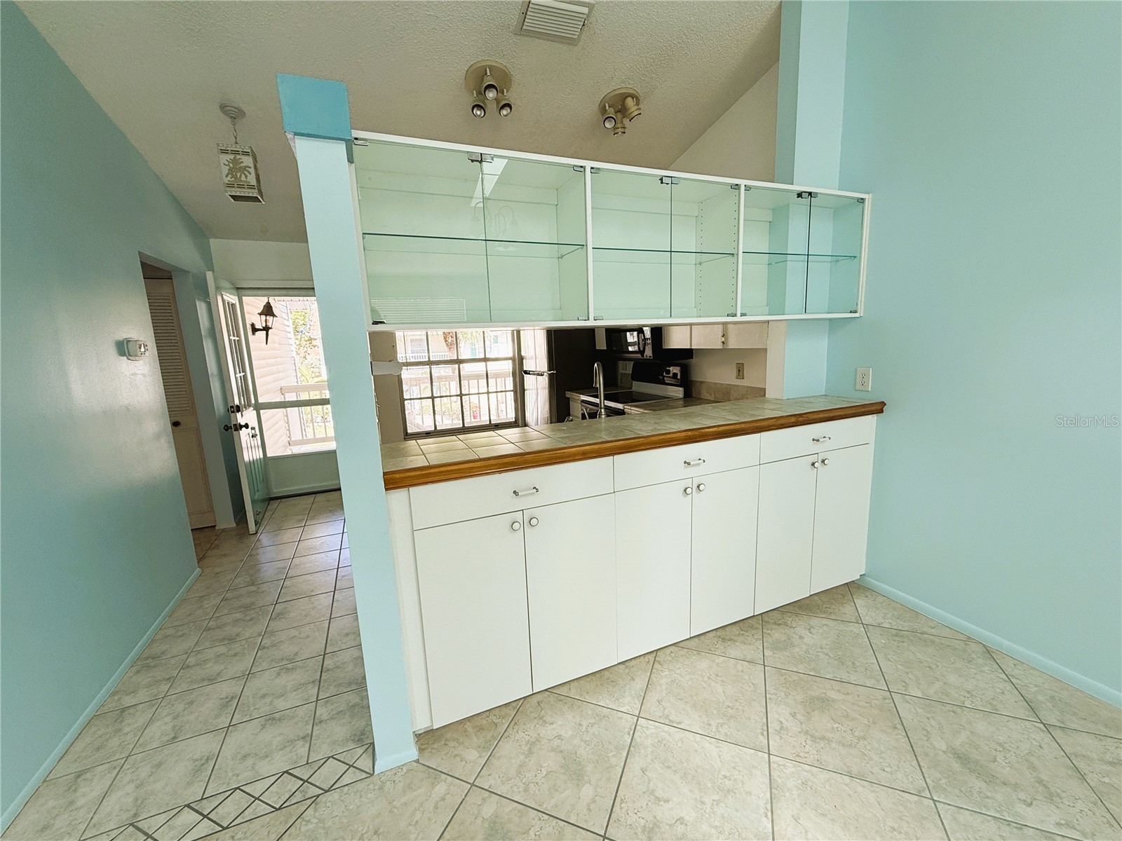 225 Sun Vista Court S Treasure Island FL 33706 TB8506792 image9
