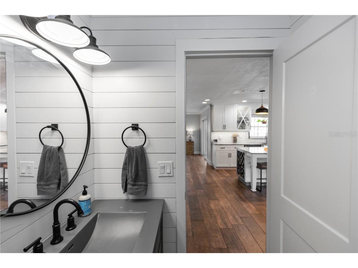 225 Temple Circle Eustis FL 32726 - LAKE EUSTIS CANAL O6315968 image13