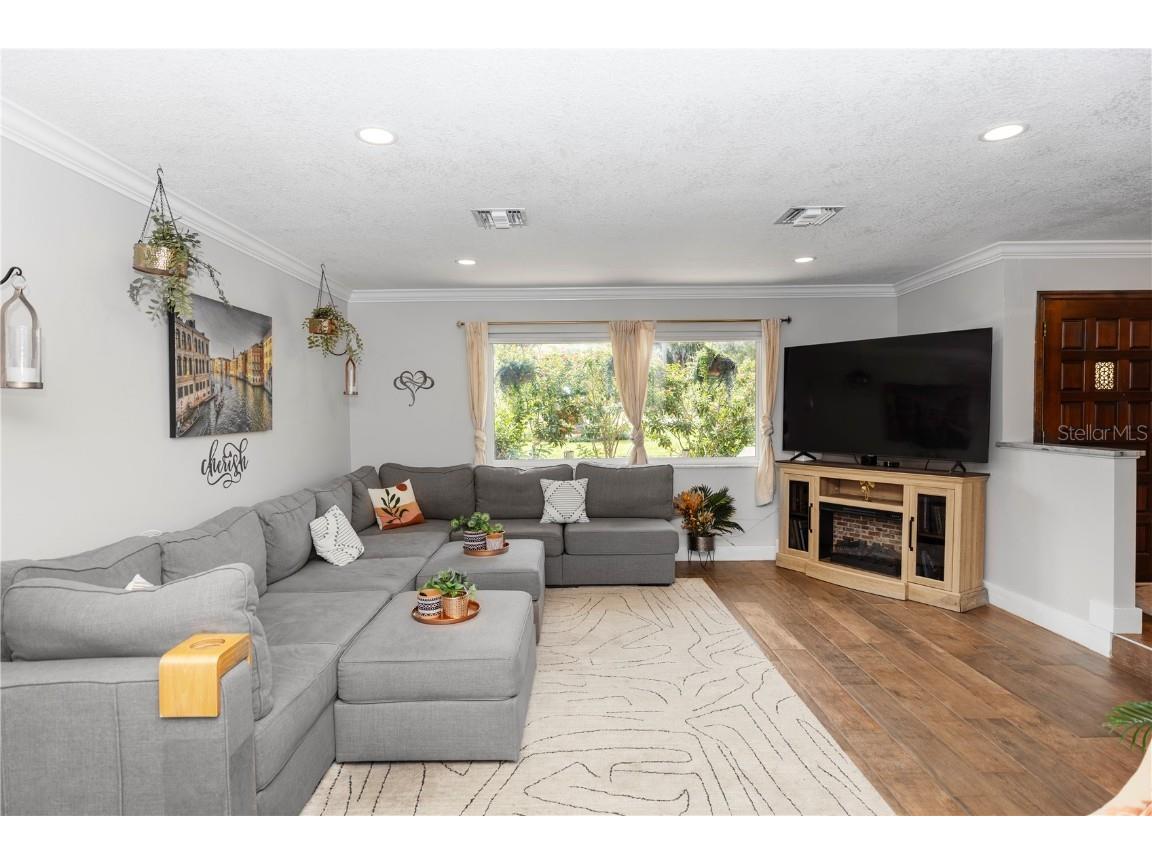 225 Temple Circle Eustis FL 32726 - LAKE EUSTIS CANAL O6315968 image33