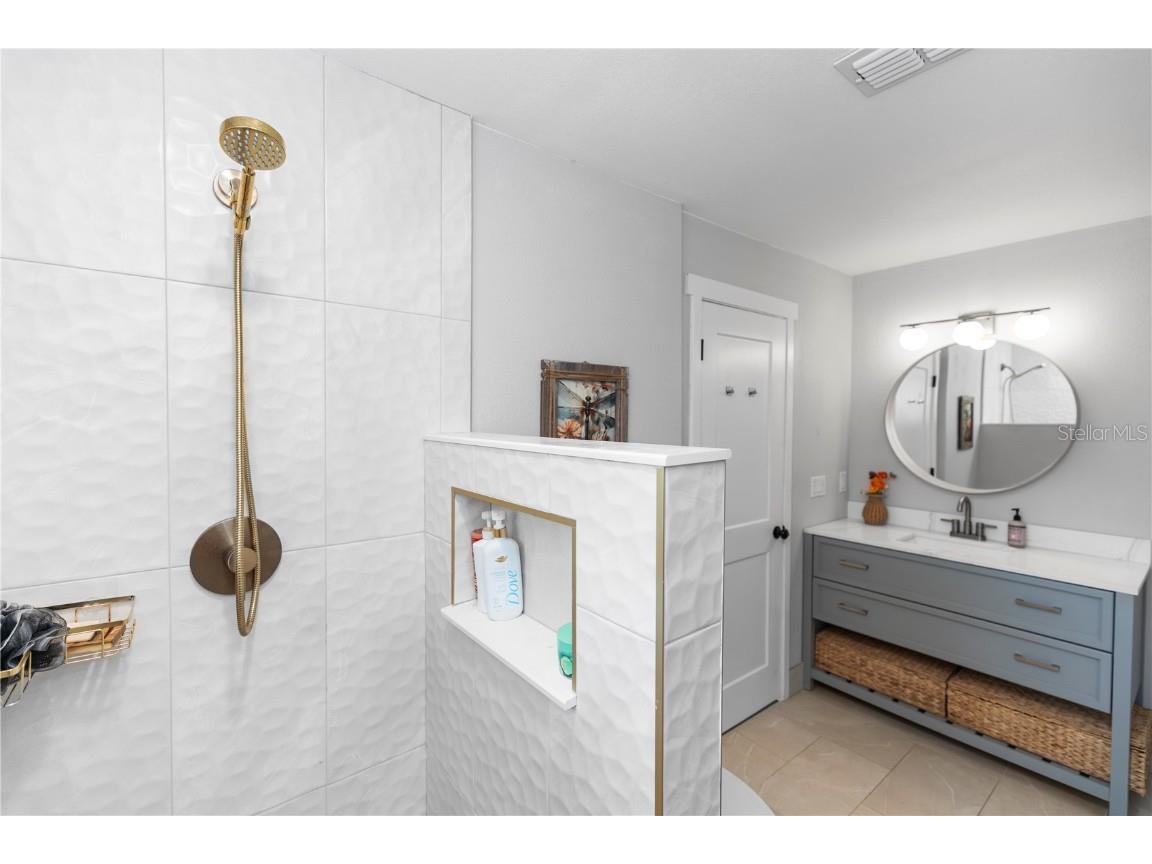 225 Temple Circle Eustis FL 32726 - LAKE EUSTIS CANAL O6315968 image38