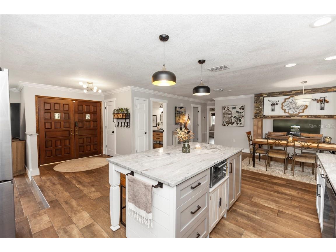 225 Temple Circle Eustis FL 32726 - LAKE EUSTIS CANAL O6315968 image8