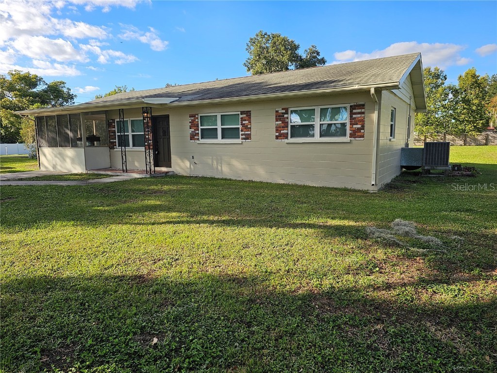 225 W Carter Road Lakeland FL 33813 L4940407 image1