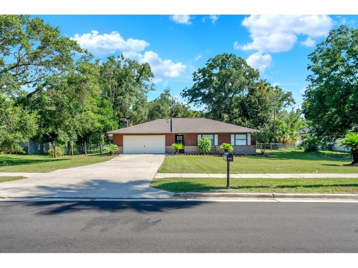 225 W Retta Street De Leon Springs FL 32130 V4944273 image1