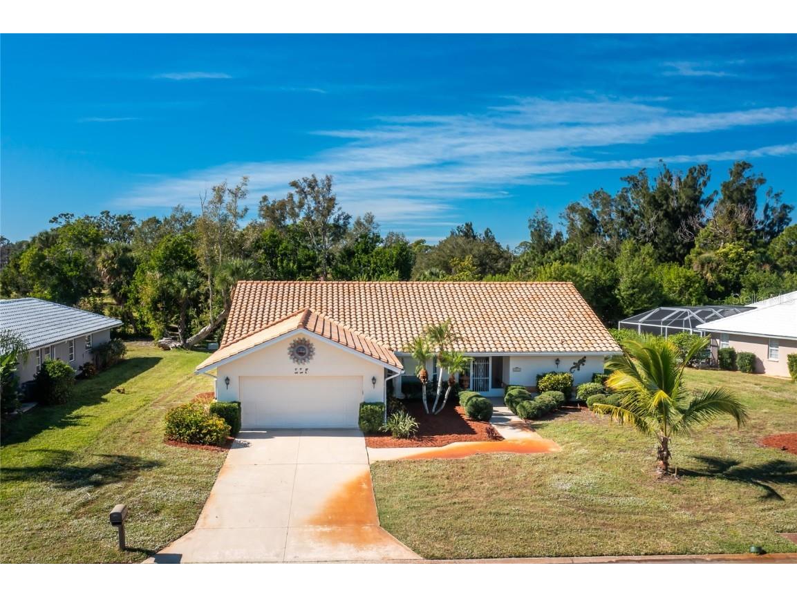 225 Woodland Drive Englewood FL 34223 D6133618 image1