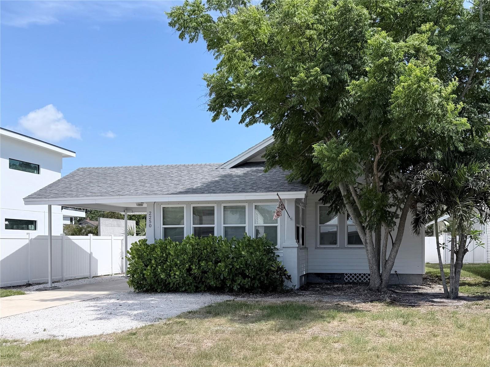 2250 Arlington Street Sarasota FL 34239 A4698119 image1