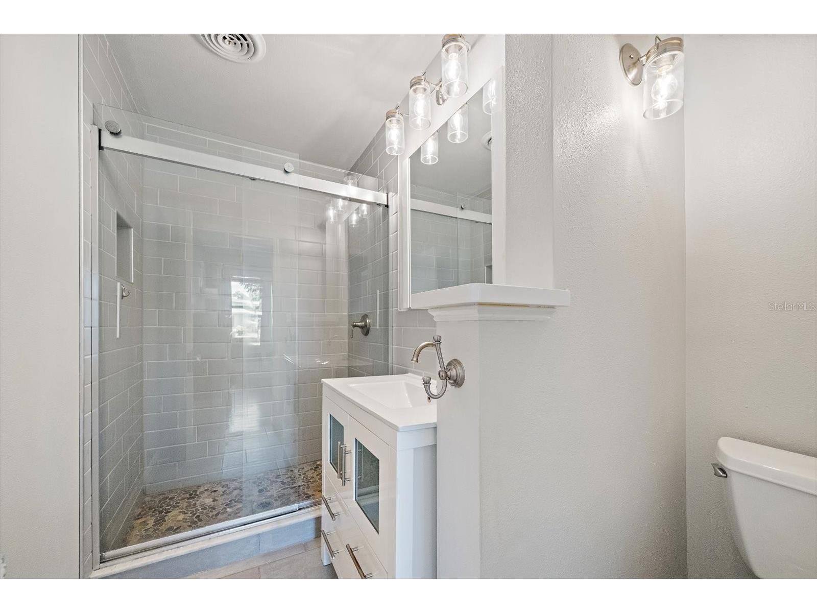2250 Arlington Street Sarasota FL 34239 A4698119 image14