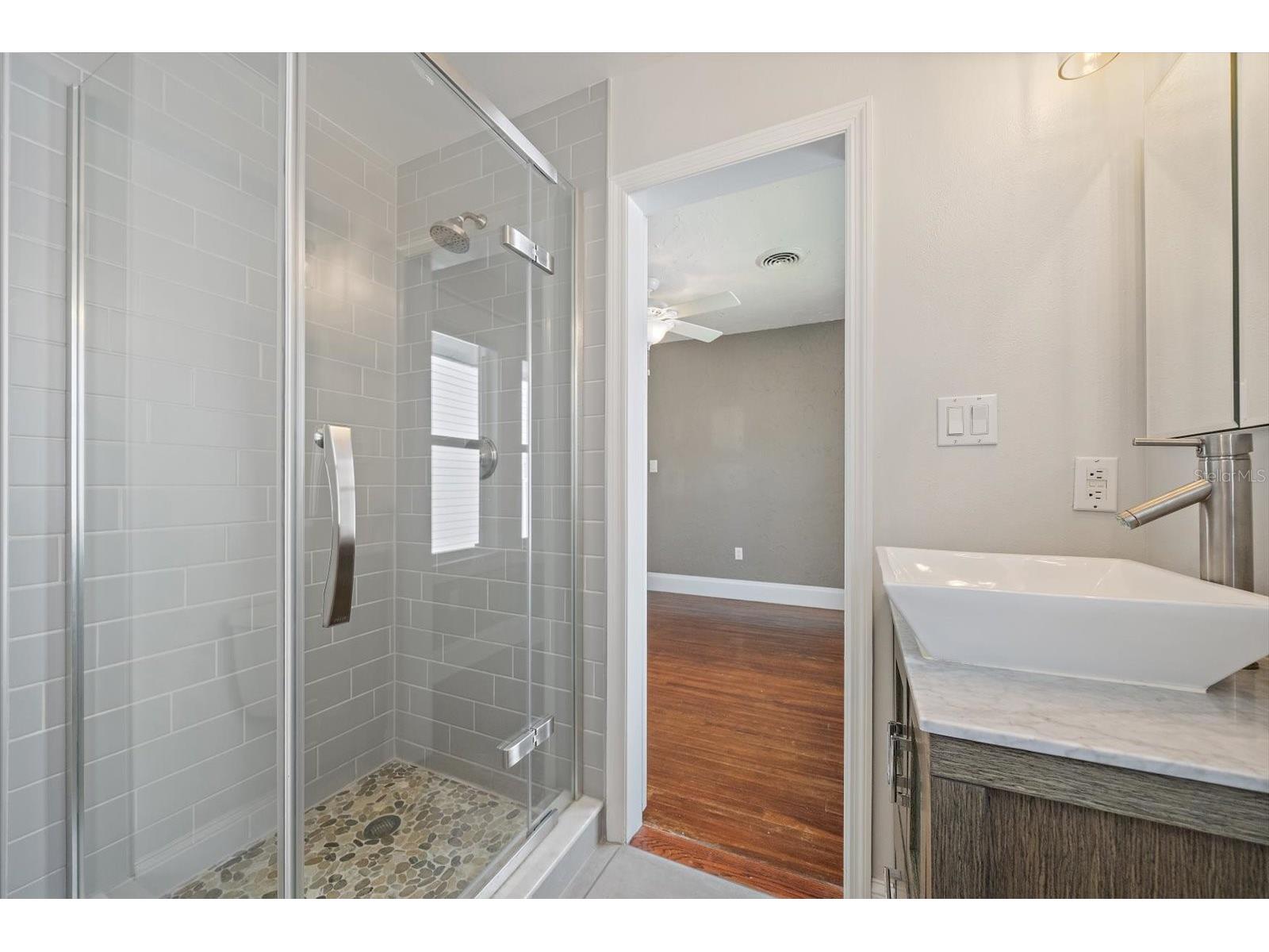 2250 Arlington Street Sarasota FL 34239 A4698119 image31